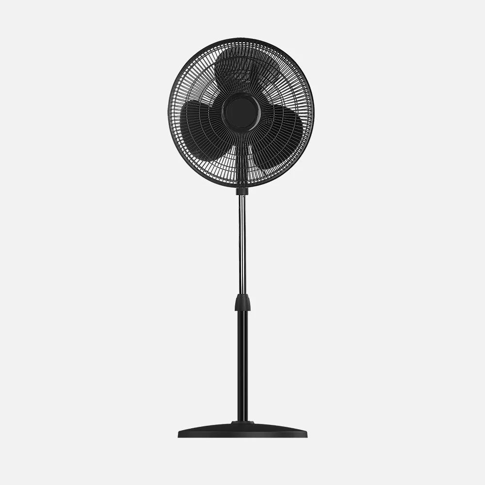Ventilador De Pie Yamato Negro 3 velocidades 50w 3 aspas Fijo Y Rotatorio Regulable 41x41cm
