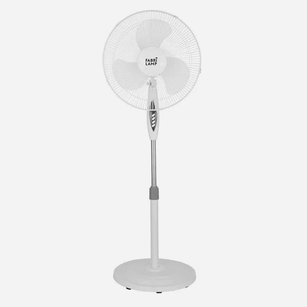 Ventilador De Pie Bise Blanco 3 Velocidades 45w Regulable 43x40cm Oscilante 3 Aspas Blancas C/remoto Y Temporizador